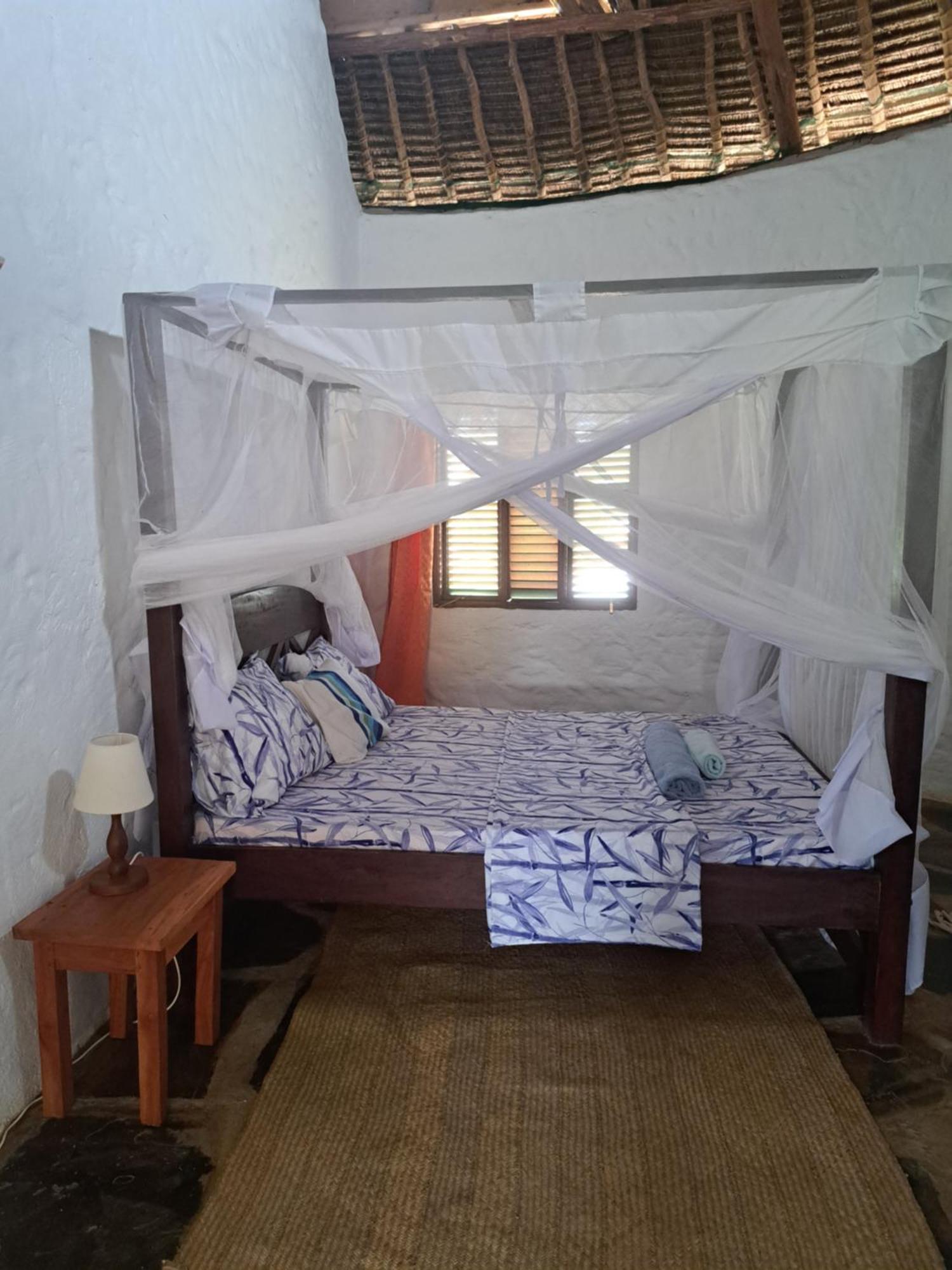 Diani Yoga Barn Bed & Breakfast Ukunda Room photo